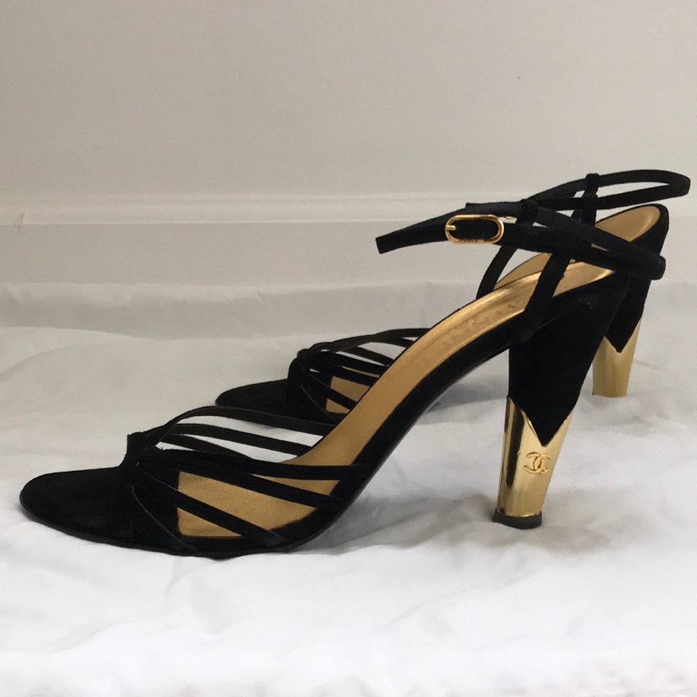 SOLD on Trad•esy Chanel suede w gold hardware